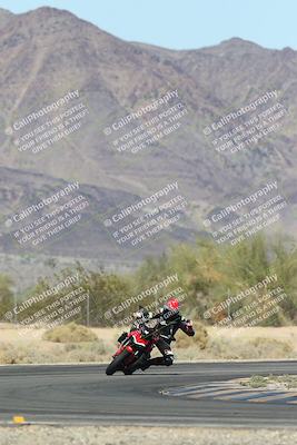 media/Oct-30-2025-Racers Edge (Thu) [[dabbdaf680]]/3-B Group/Session 5 (Turn 6)/